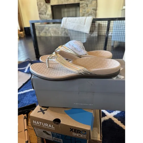 Vionic Women's Sandals Tide Aloe Toe-Post Flip-Flops Shoes Size 9 Gold Comfort