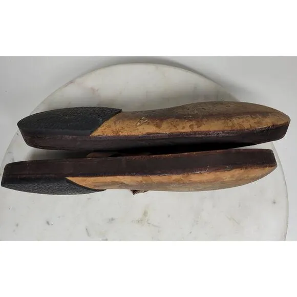 VTG Calleen Cordero Leather Flip Flops Womens 11 Brown Thong Sandals Boho