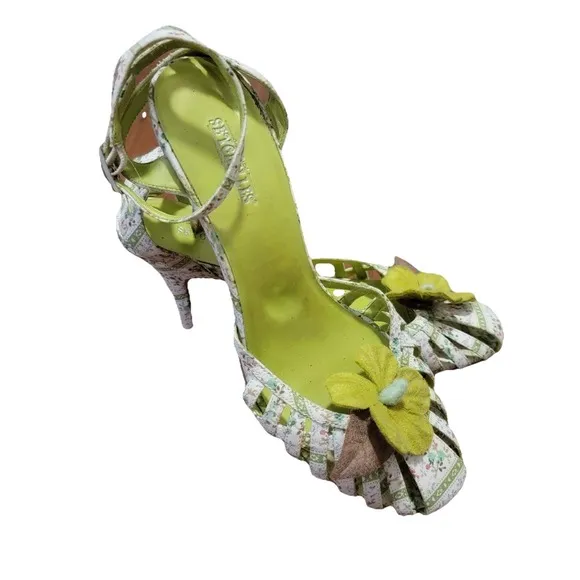 VTG Seychelles Green Floral Woven Heels w/ Felt Flower Size 7.5 Whimsigoth Fairy