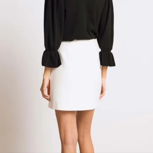 White Cream Banana Republic Mini Skirt NWT 10
