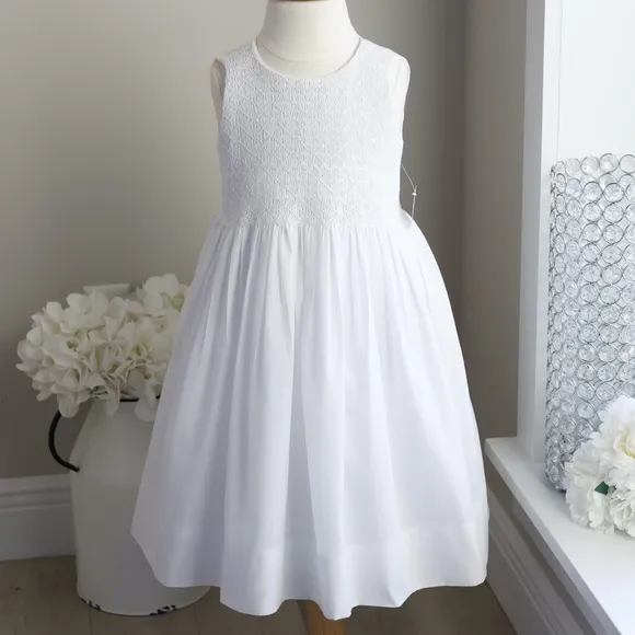 White Smocked Dress Sleeveless Boutique Size 4 Special Occasion LIKE NEW
