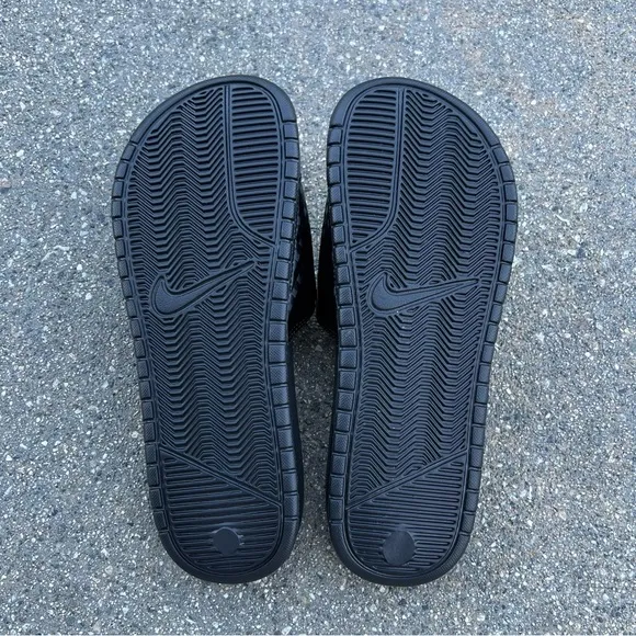 WMNS NIKE BENASSI SLIDES JUSTDO IT BLACKS WHITES
