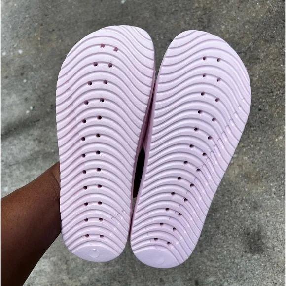 WMNS NIKE KAWA SHOWER SANDALSSWOOSH LIGHT BUBBLE GUM BABY PINKS WATER ROSE