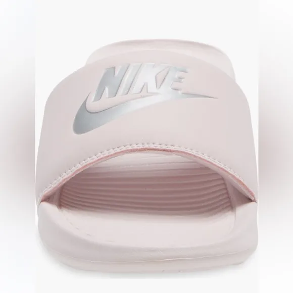WMNS NIKE VICTOR ONE SLIDES ALL BLACKS BARELY ROSE PINK METALLIC SILVER