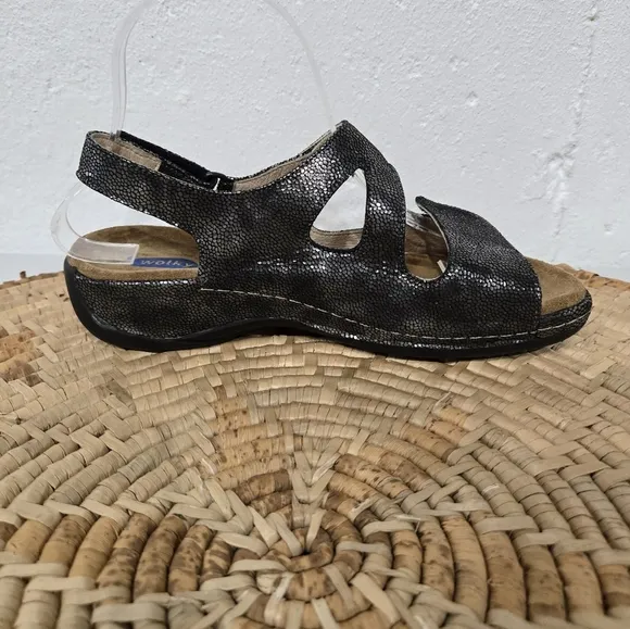 Wolky Iridescent Black Silver Comfort Strappy Sandals 7-7.5
