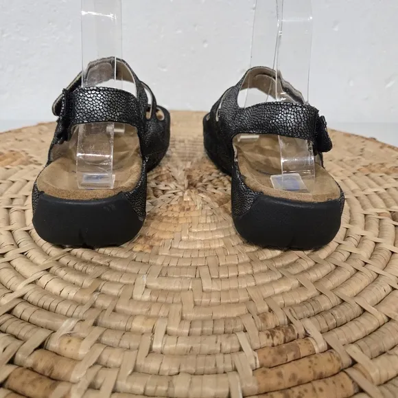 Wolky Iridescent Black Silver Comfort Strappy Sandals 7-7.5