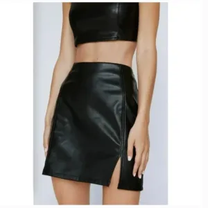 Women US-12 Nasty Gal Faux Leather Black Split Mini Short Zip Back Skirt NWT