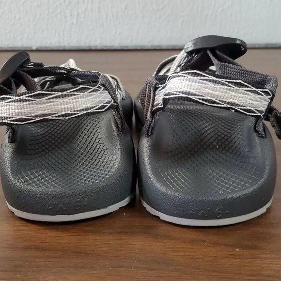 Women's Chaco ZX2 Apex Grey Sandals Size 6 Hiking Tubing‎ Rafting Beach Shore