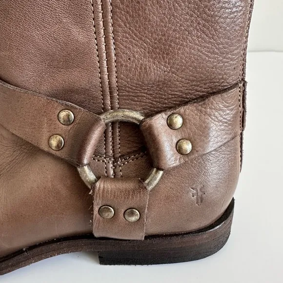 Women’s FRYE 6 Phillip Harness Short Taupe Gray‎ Moto Leather Boots