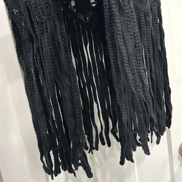 Women’s Lulus Enviable Summer Black Crochet Fringe Midi Skirt Medium NWT