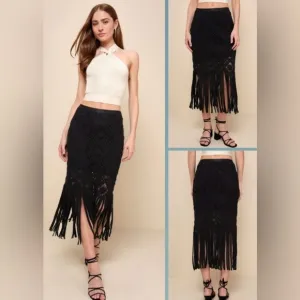 Women’s Lulus Enviable Summer Black Crochet Fringe Midi Skirt Medium NWT