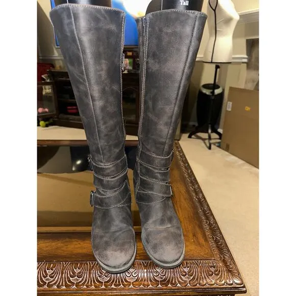 Women’s Ruff Hewn Taupe Riding Boots. Size 7
