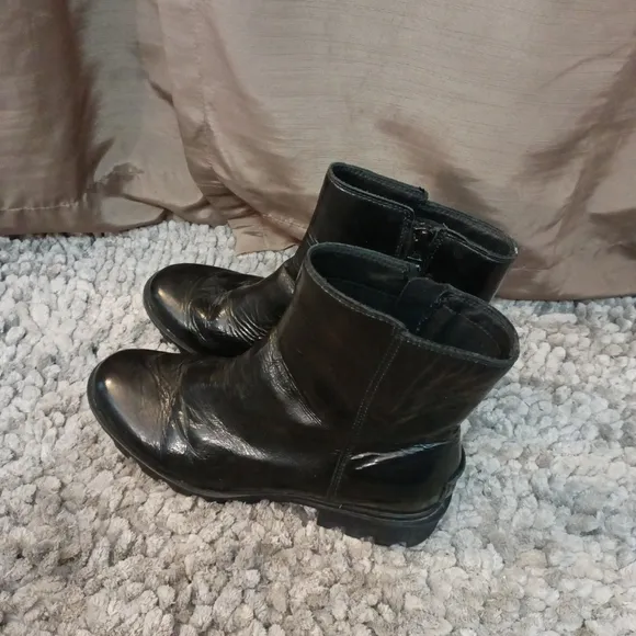 Women's Sorel Black Phoenix Shiny Tall Boot Size 8.5