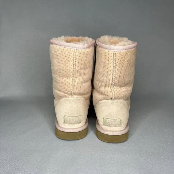 Womens UGG Boots Light Pink Tan Classic Short Perforated Suede Wool Boho Sz 6