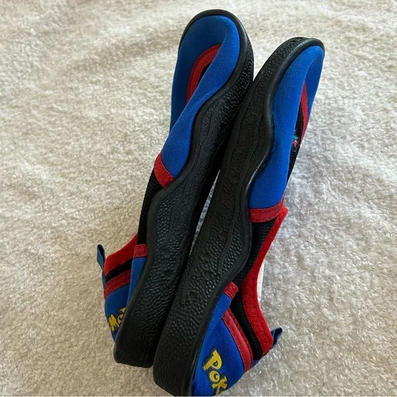 Y2K 2000 Nintendo Creatures, Pokémon Water Shoes