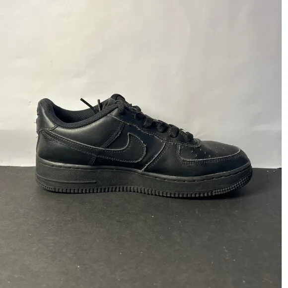 Youth Nike Air Force 1 LE GS 'Triple Black'