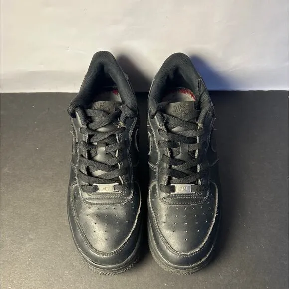 Youth Nike Air Force 1 LE GS 'Triple Black'