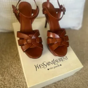 Yves Saint Laurent Women's Brown Sandals