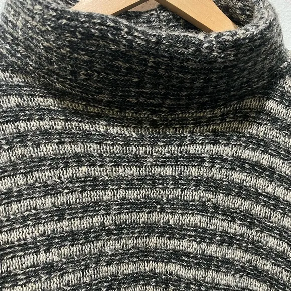 ZARA KNIT ITALIAN YARN WOOL ALPACA BLEND TURTLENECK OVERSIZED SWEATER
